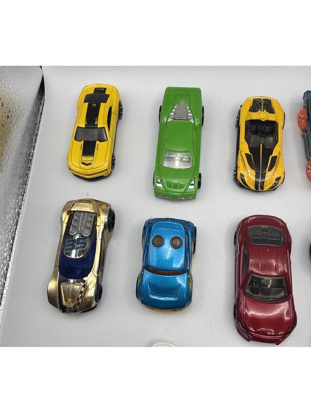 Hot Wheels Diecast Toy Car Lot - 20 Vehicles Including Lightning McQueen - Picture 4 of 7